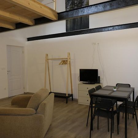 Kajari Apartmanhaz Balatonfőkajár Екстериор снимка
