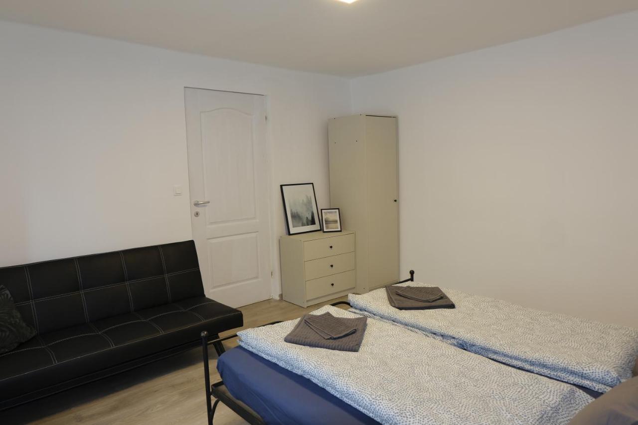 Kajari Apartmanhaz Balatonfőkajár Екстериор снимка