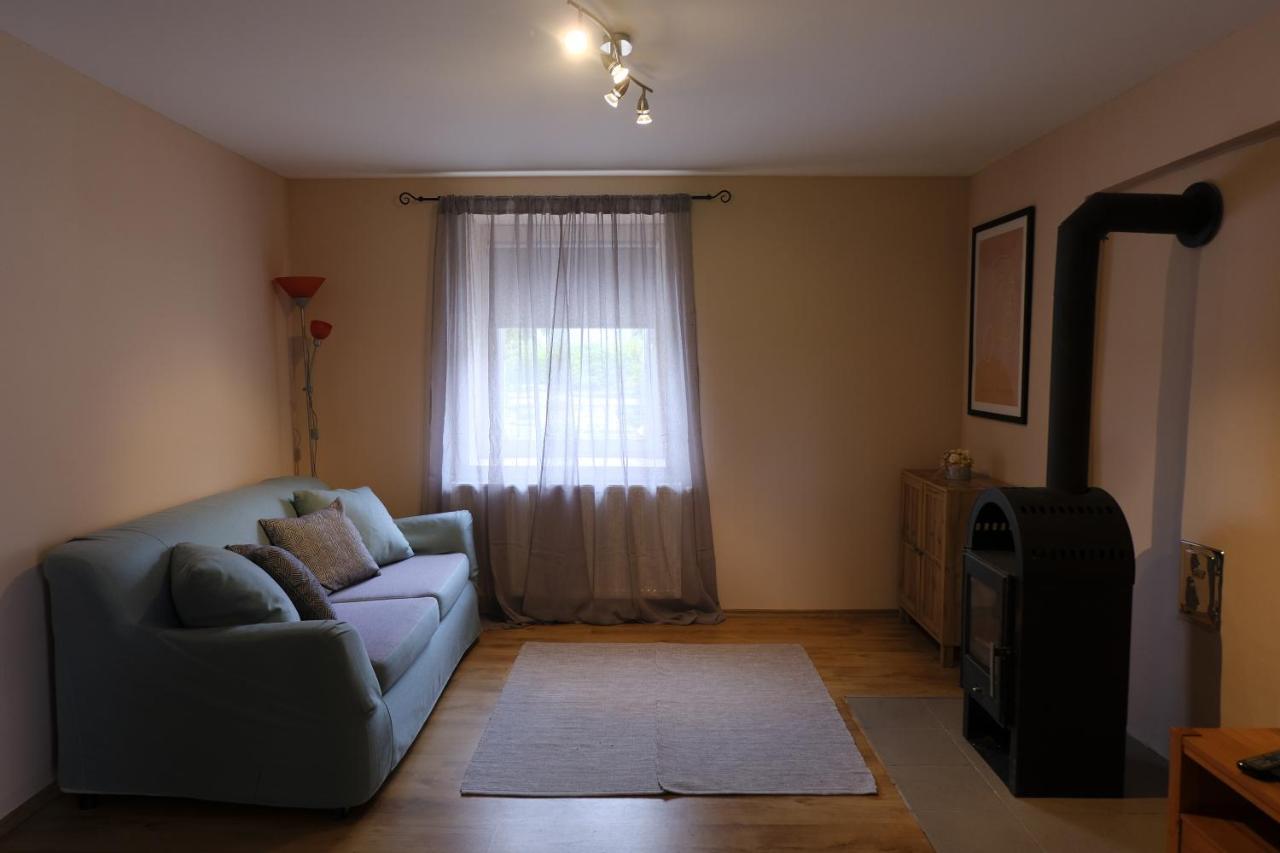 Kajari Apartmanhaz Balatonfőkajár Екстериор снимка
